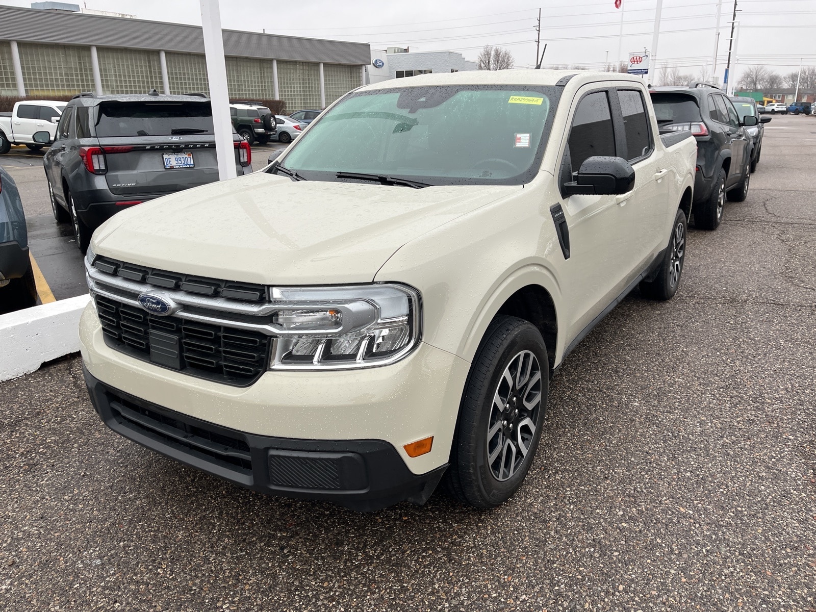 2024 Ford Maverick Lariat's photo