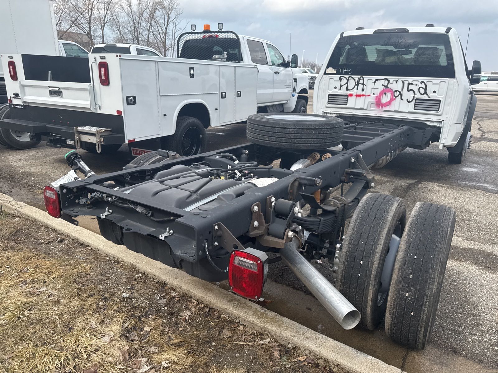 Thumbnail: 2023 Ford F-450 - 9