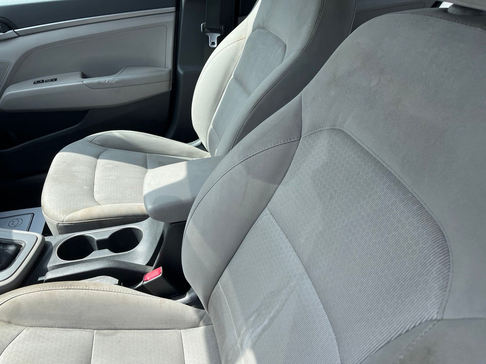 Thumbnail: 2018 Hyundai Elantra - 23