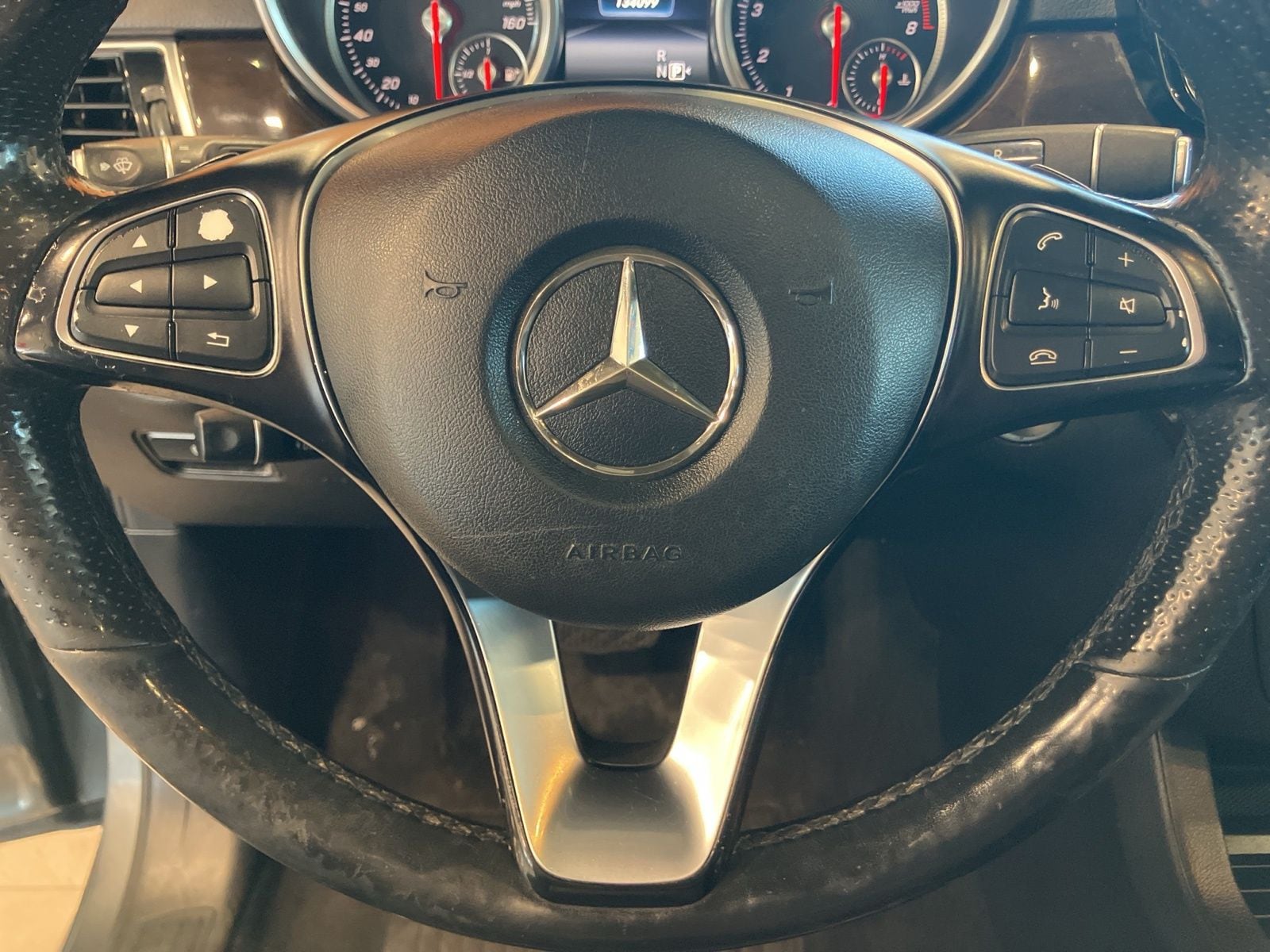 Thumbnail: 2017 Mercedes-Benz GLE - 17