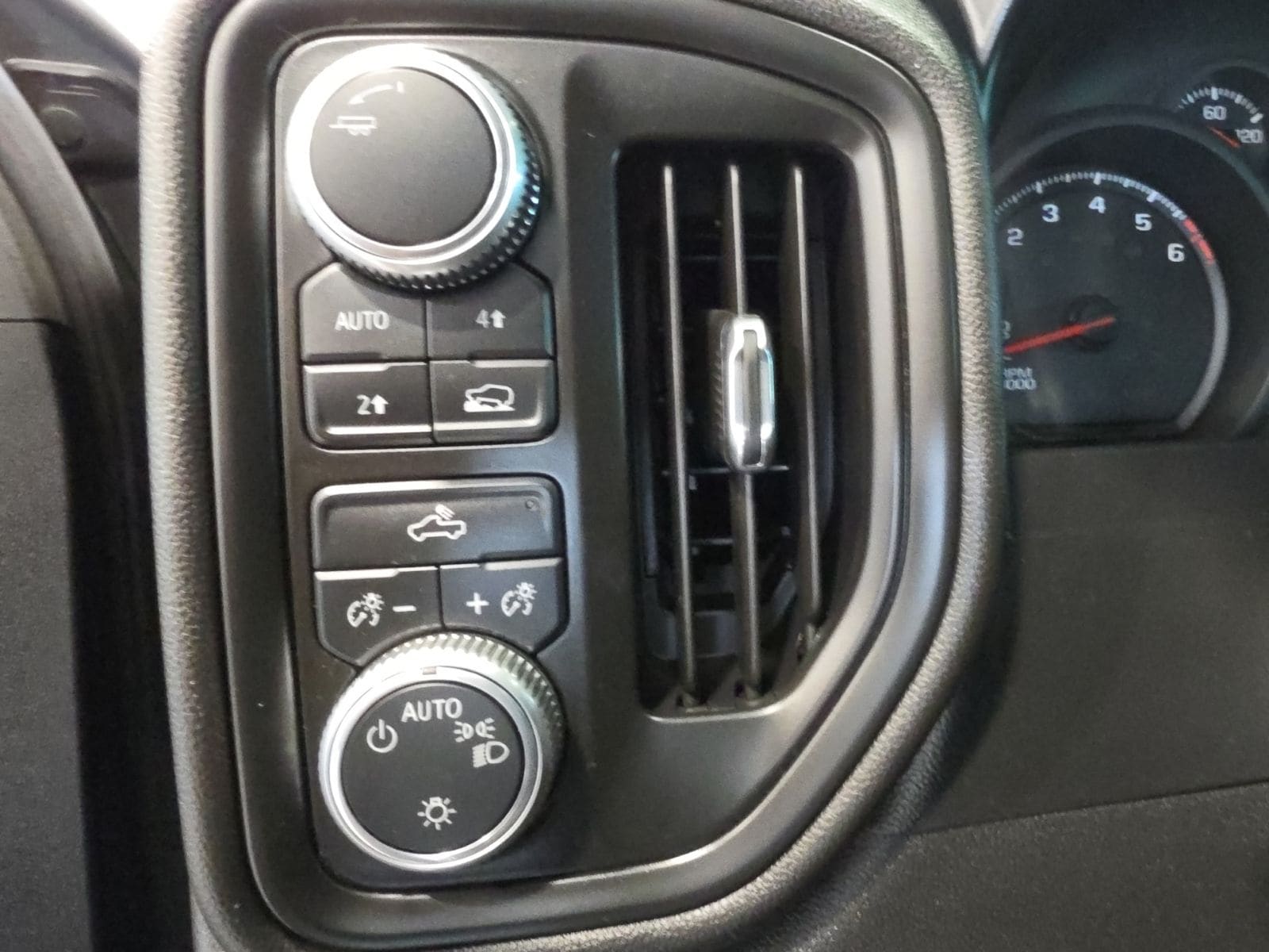 Thumbnail: 2020 GMC Sierra 1500 - 20