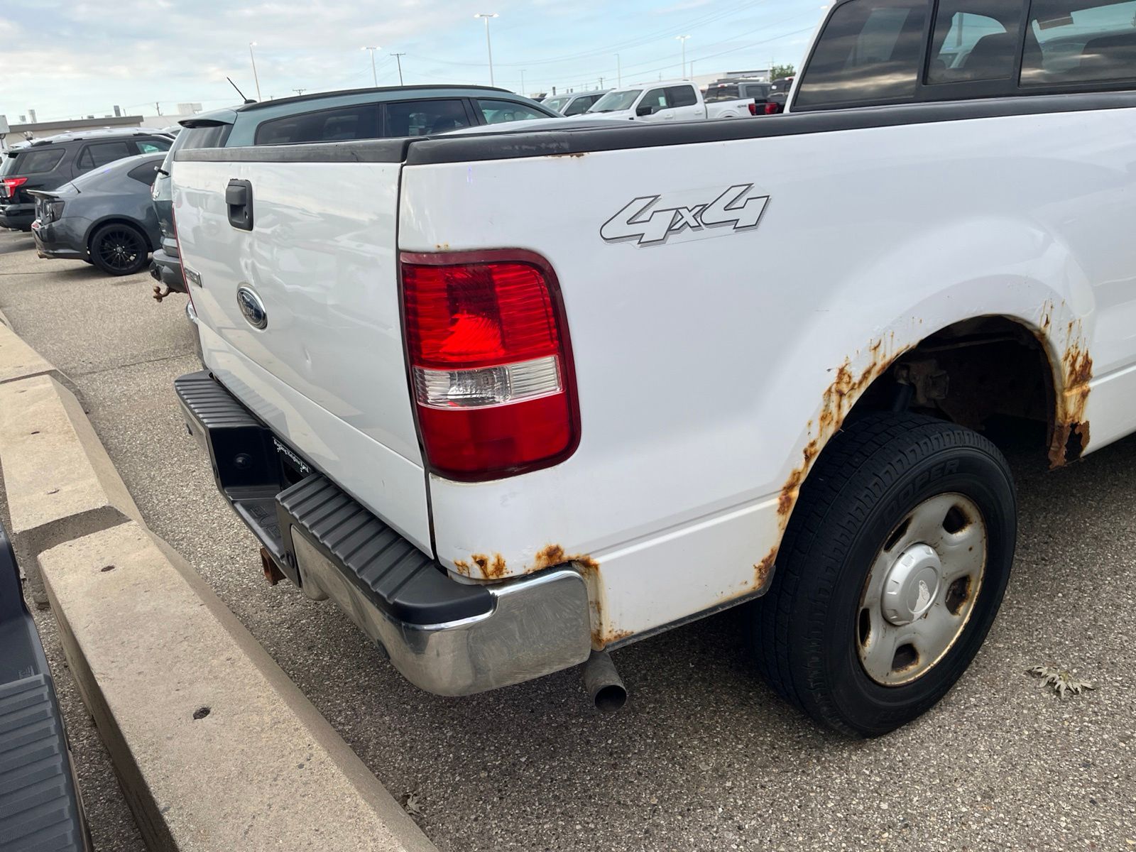 Thumbnail: 2005 Ford F-150 - 13