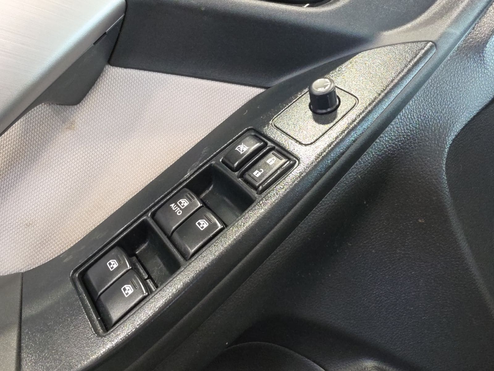 Thumbnail: 2015 Subaru Forester - 17