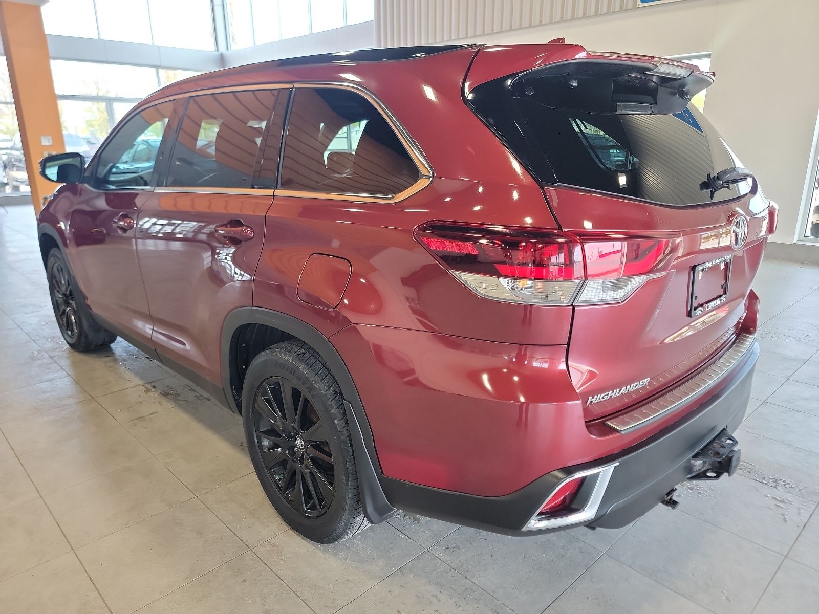 Thumbnail: 2019 Toyota Highlander - 11