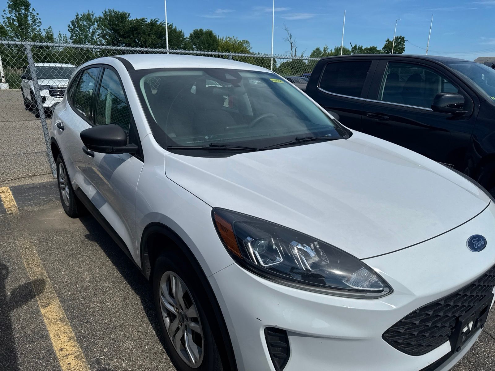 Thumbnail: 2022 Ford Escape - 8