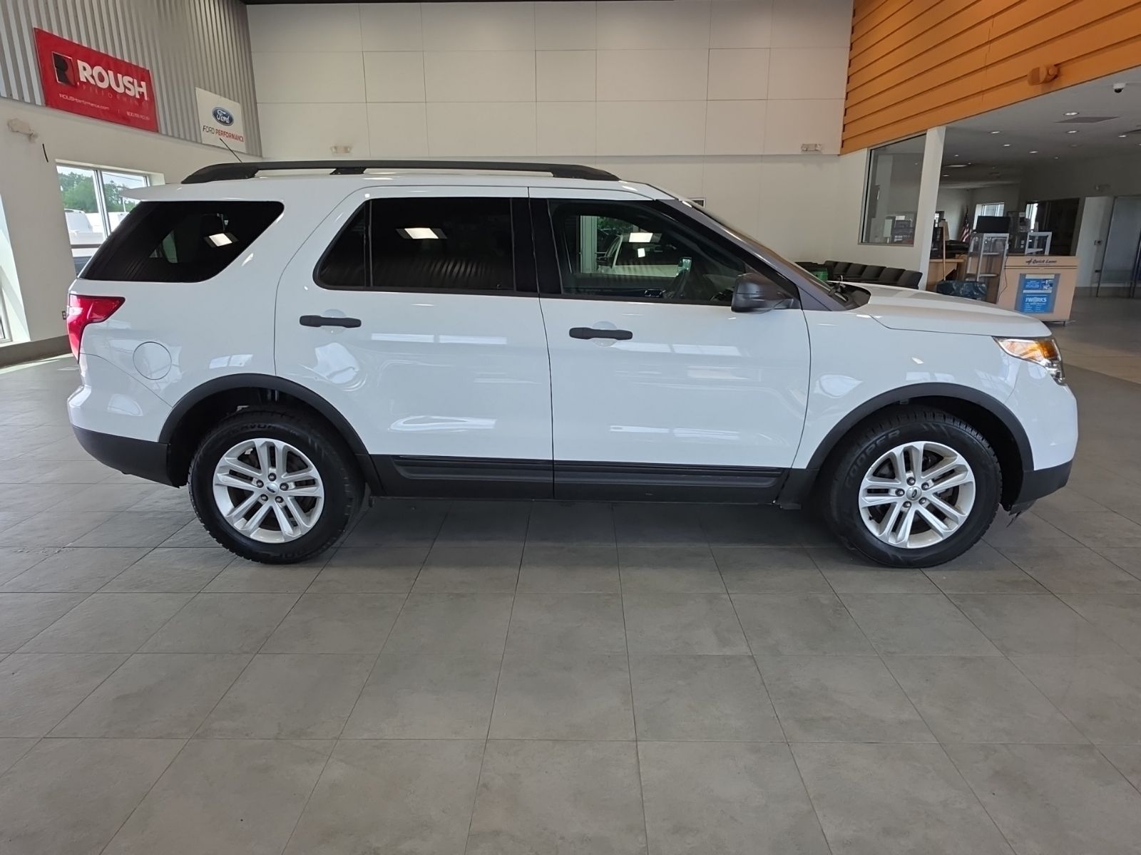 Thumbnail: 2015 Ford Explorer - 6