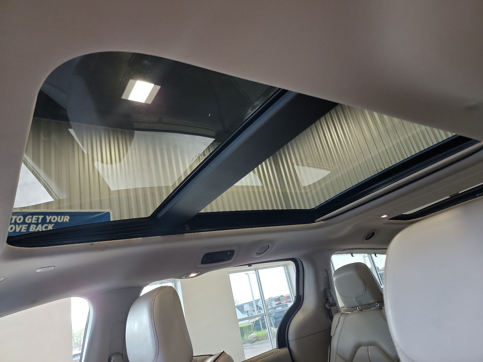 Thumbnail: 2020 Chrysler Pacifica - 13