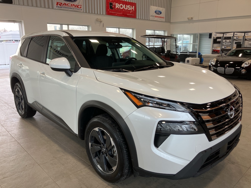 Used 2025 Nissan Rogue SV SUV