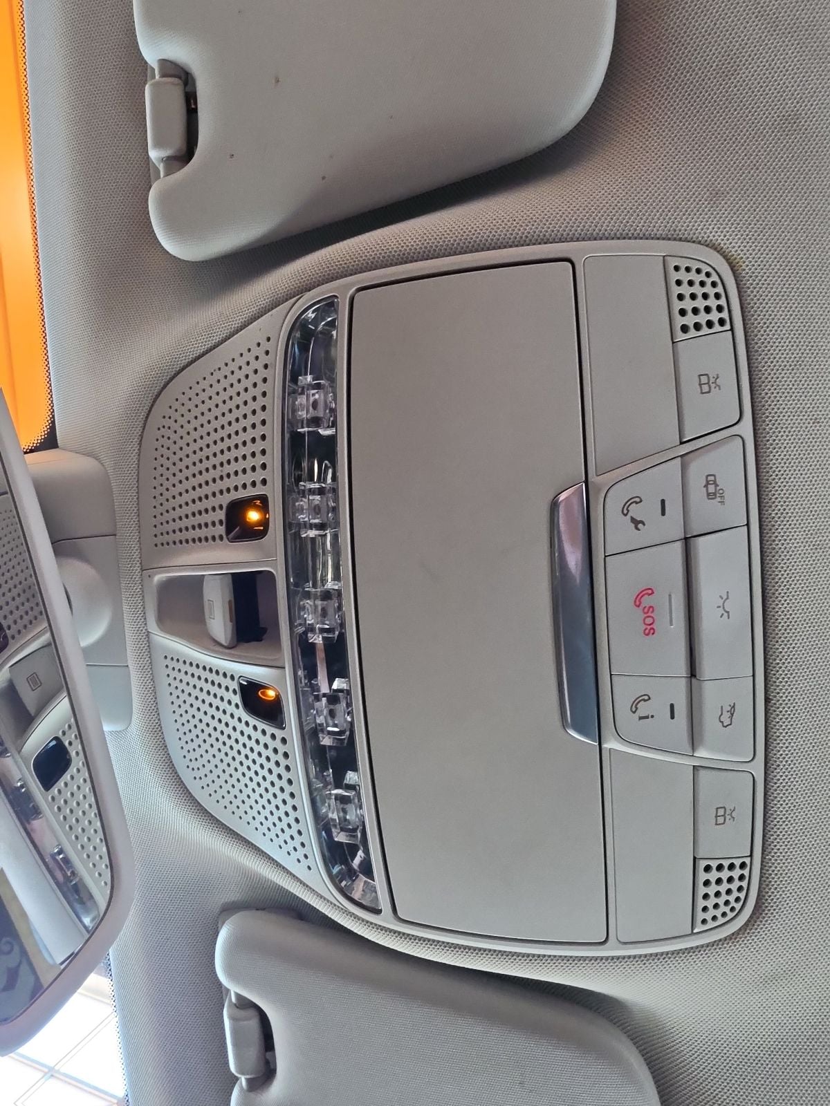 Thumbnail: 2016 Mercedes-Benz C-Class - 29