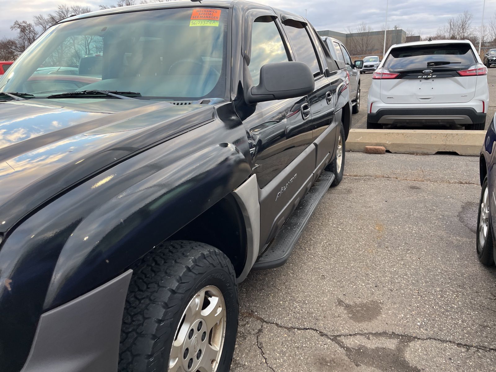 Thumbnail: 2003 Chevrolet Avalanche 1500 - 6