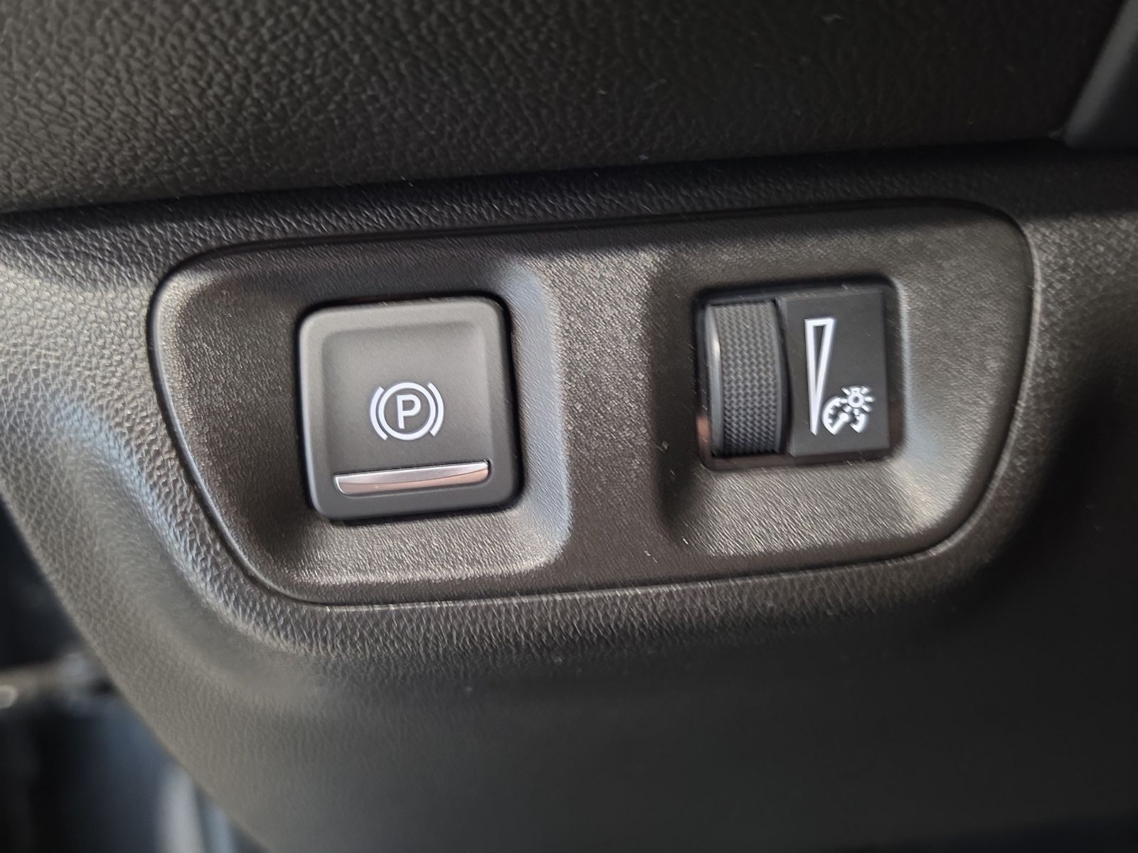 Thumbnail: 2021 GMC Acadia - 17