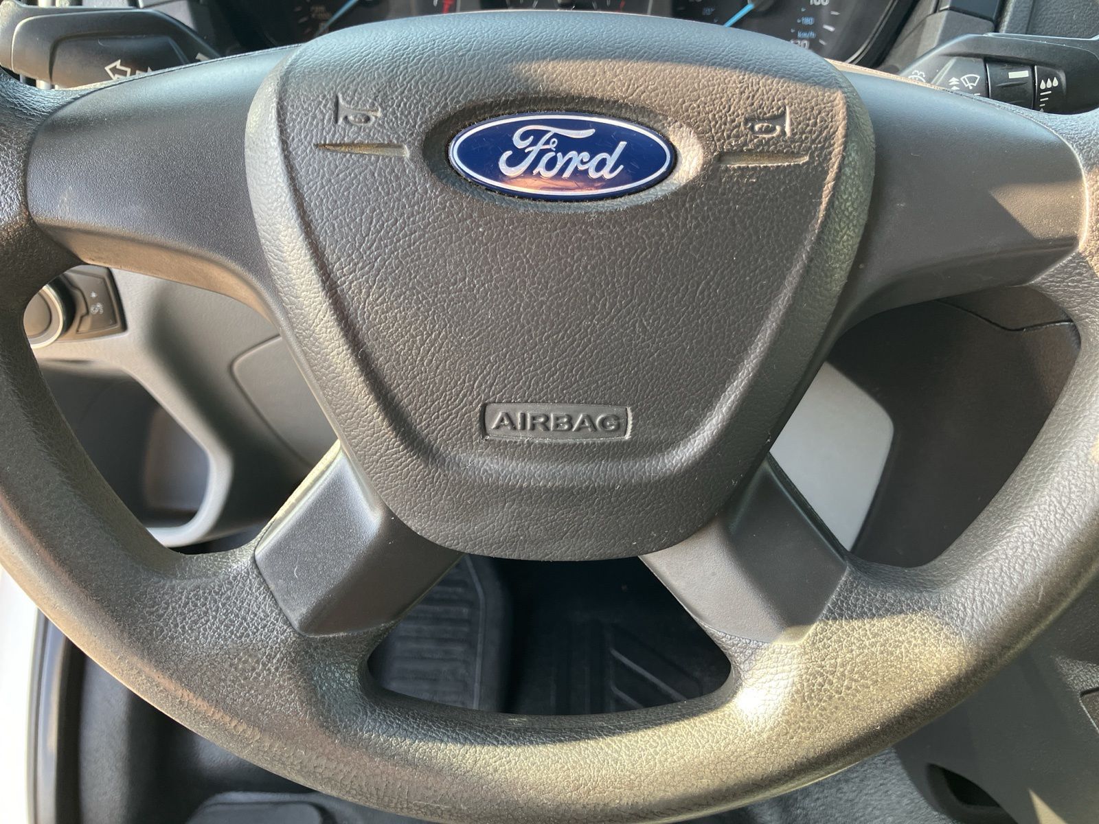 Thumbnail: 2017 Ford Transit Series - 14