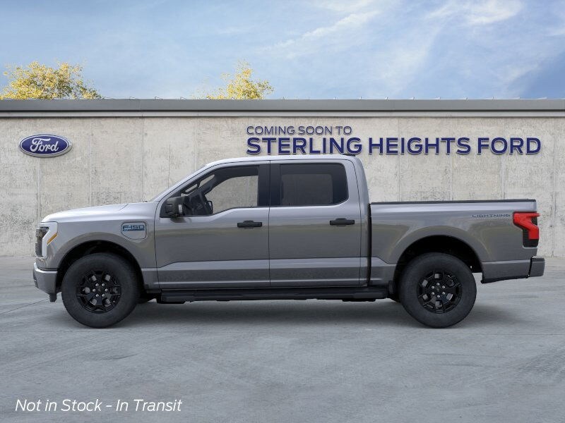 2025 Ford F-150 Lightning XLT photo 3