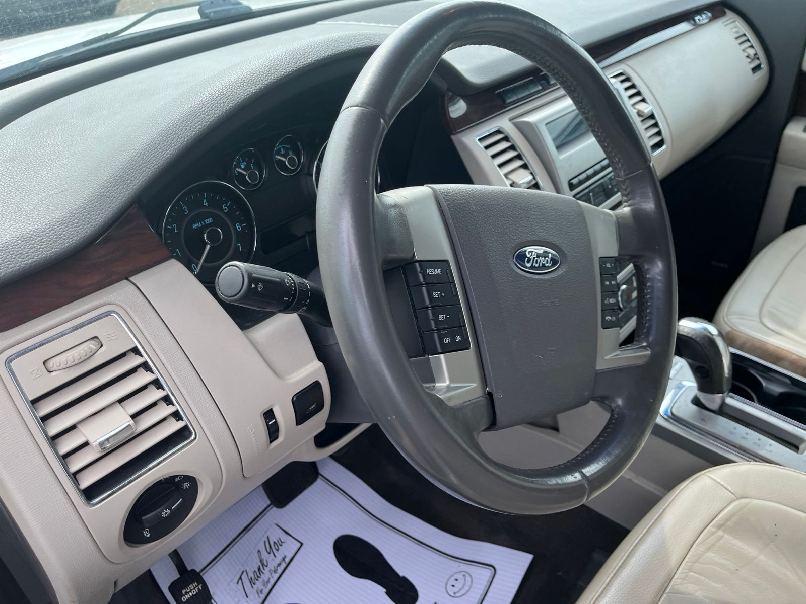 Thumbnail: 2010 Ford Flex - 30