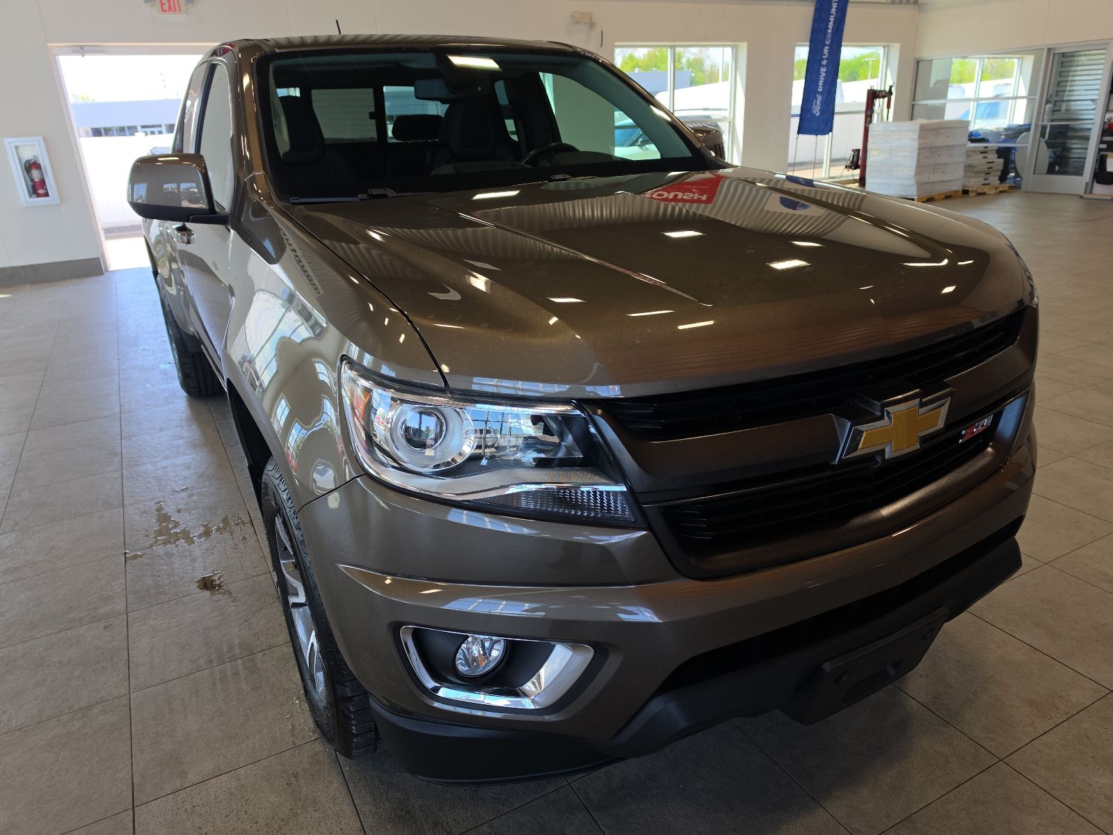 Thumbnail: 2016 Chevrolet Colorado - 4