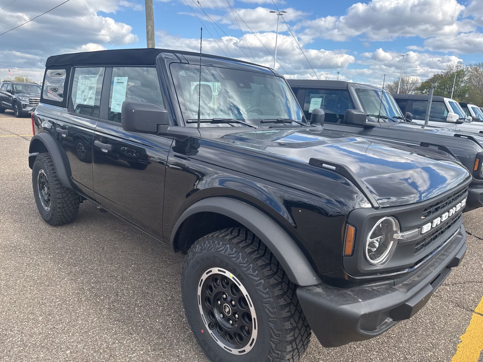 Thumbnail: 2026 Ford Bronco - 11