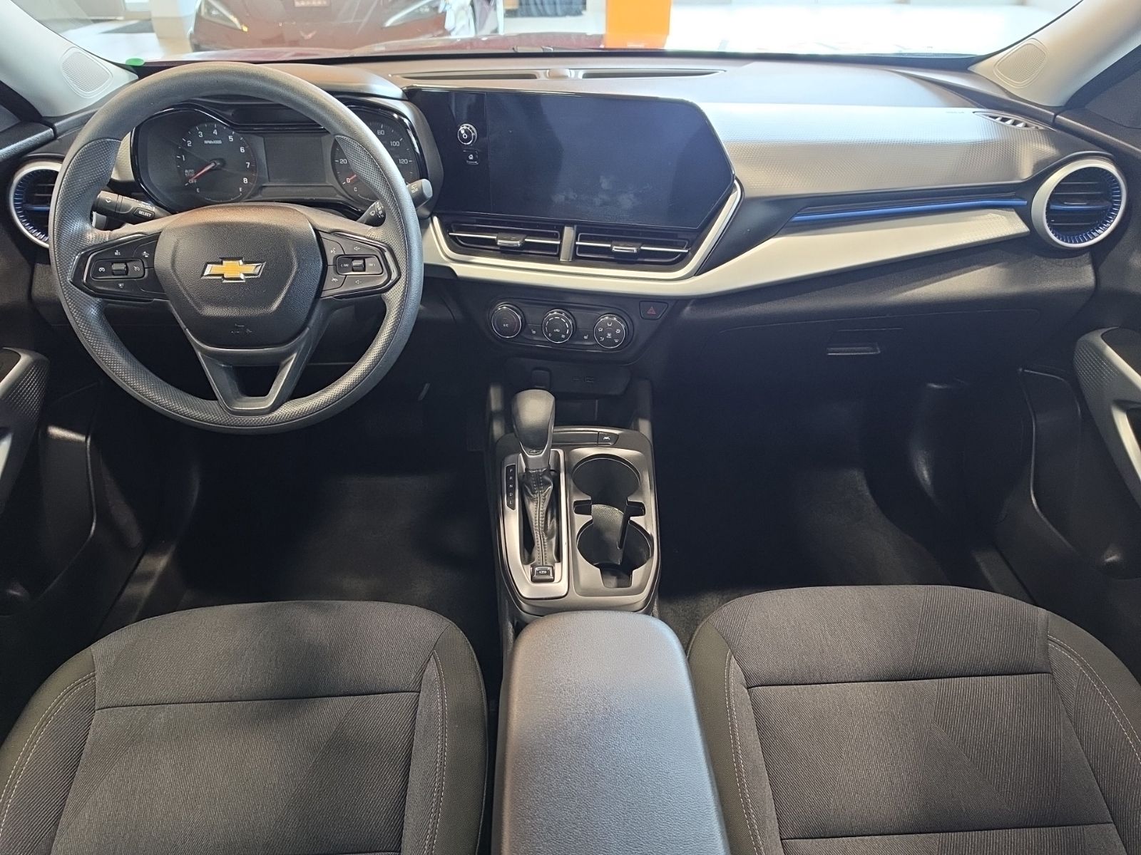 Thumbnail: 2024 Chevrolet Trax - 27