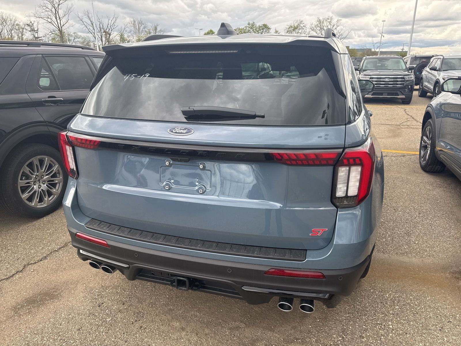 Thumbnail: 2026 Ford Explorer - 9