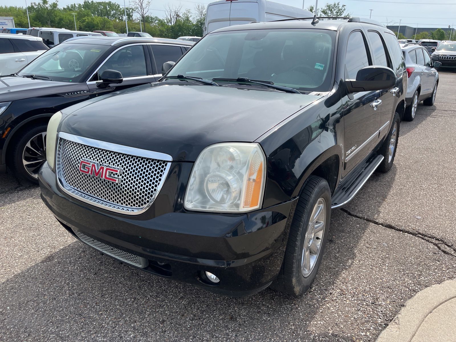Thumbnail: 2012 GMC Yukon - 4