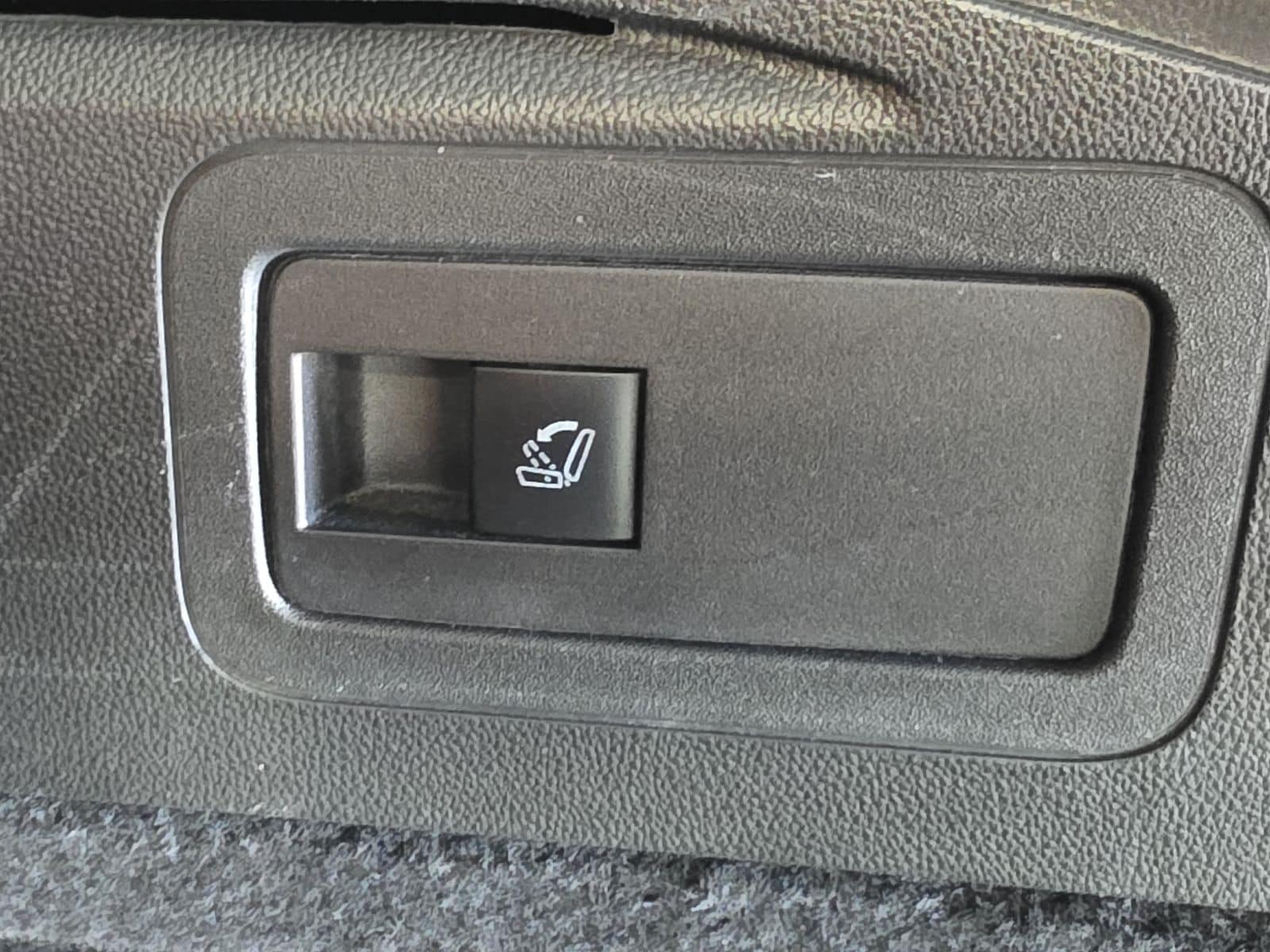 Thumbnail: 2019 Buick Regal - 34