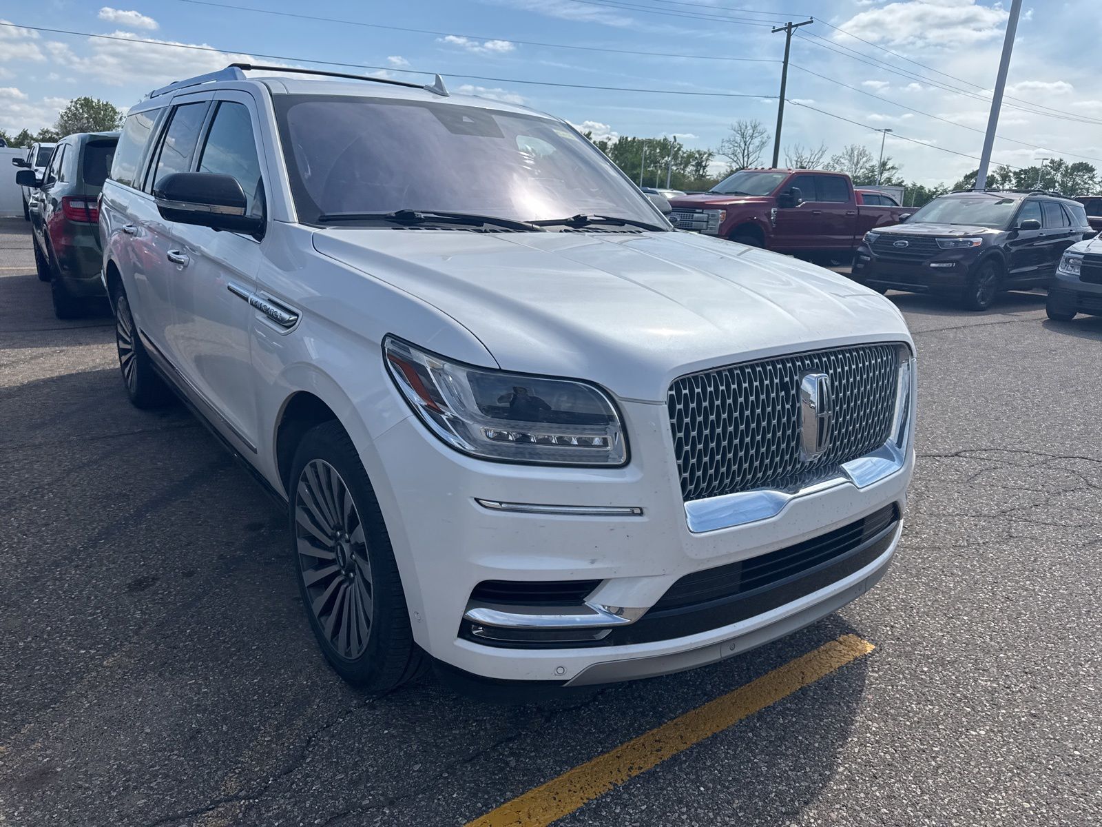 Thumbnail: 2019 Lincoln Navigator L - 6