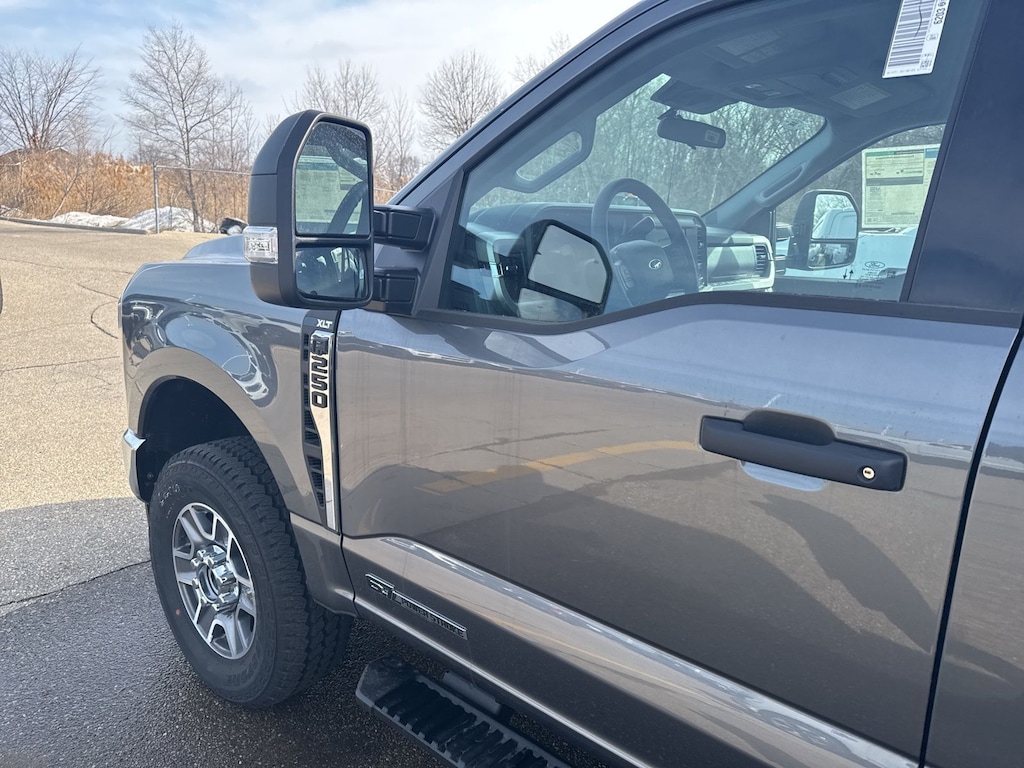 New 2025 Ford F-250SD XLT Truck