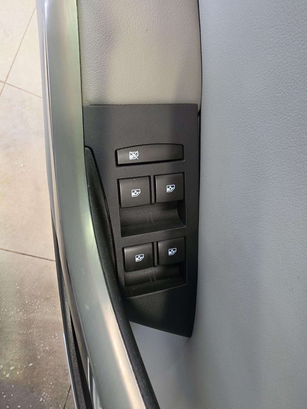 Thumbnail: 2016 Buick Verano - 18