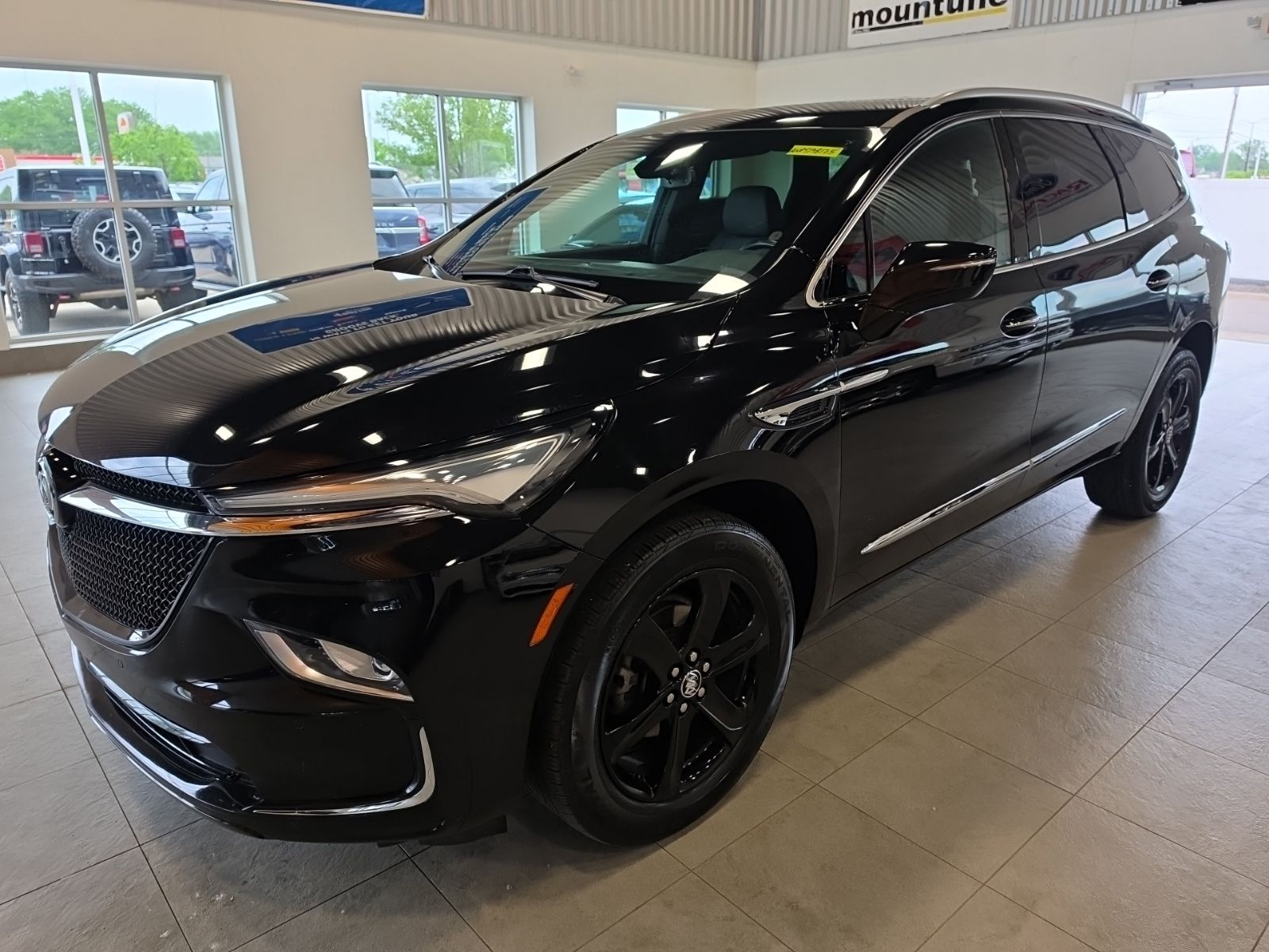 2023 Buick Enclave Essence's photo