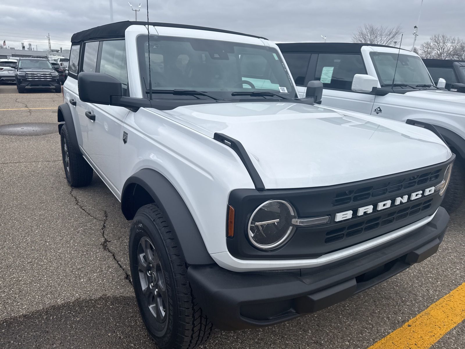 Thumbnail: 2025 Ford Bronco - 15
