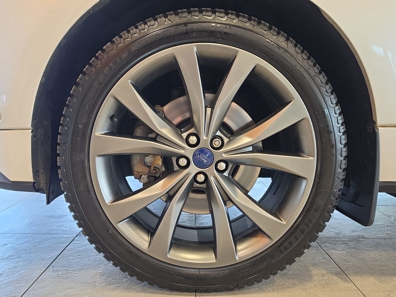 Thumbnail: 2016 Ford Edge - 13