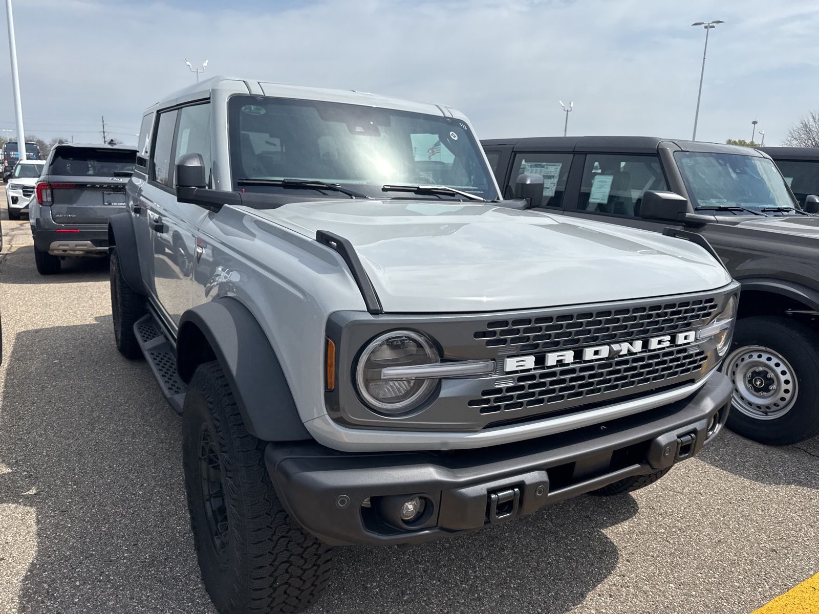 Thumbnail: 2026 Ford Bronco - 5