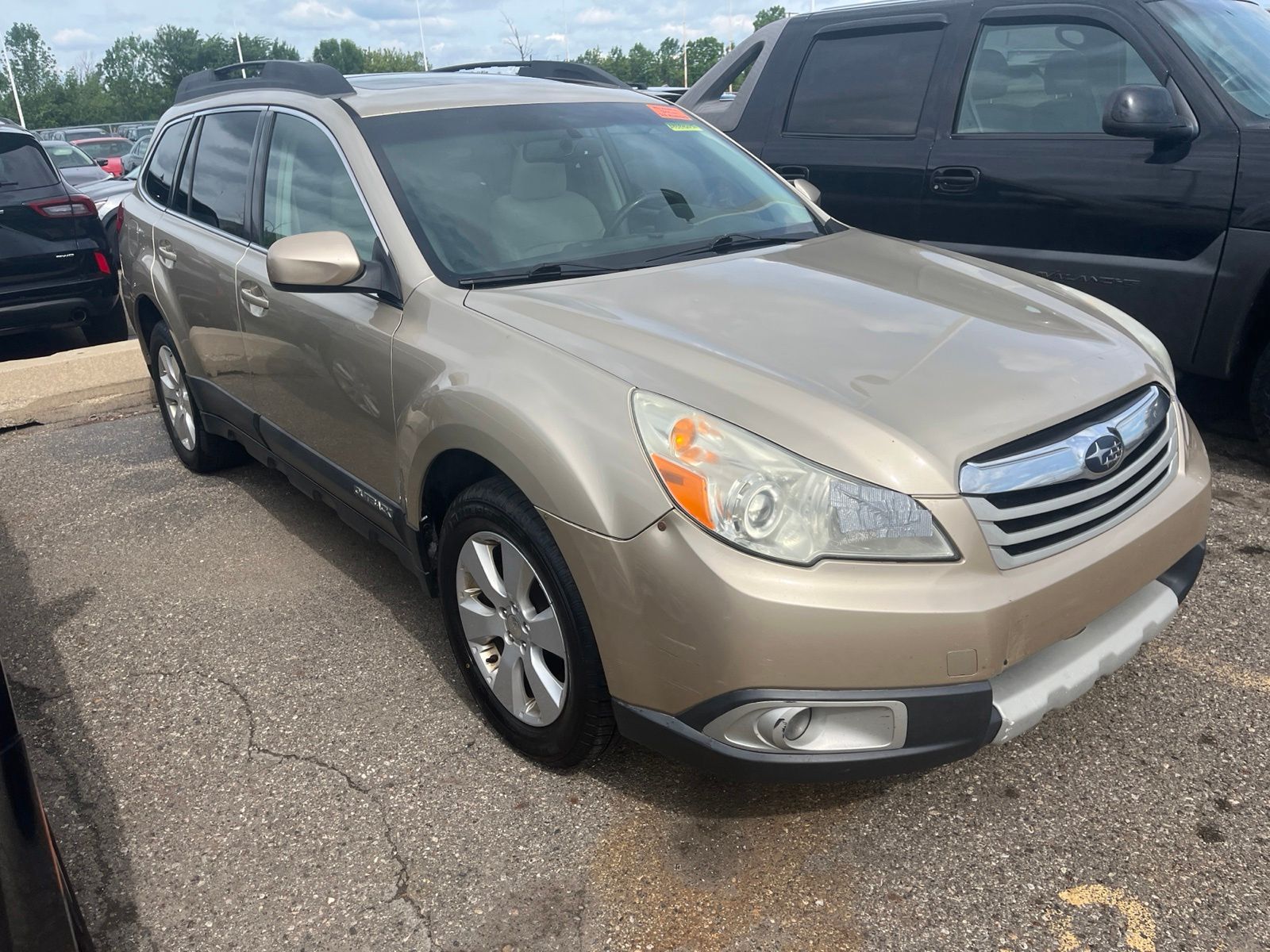 Thumbnail: 2010 Subaru Outback - 20