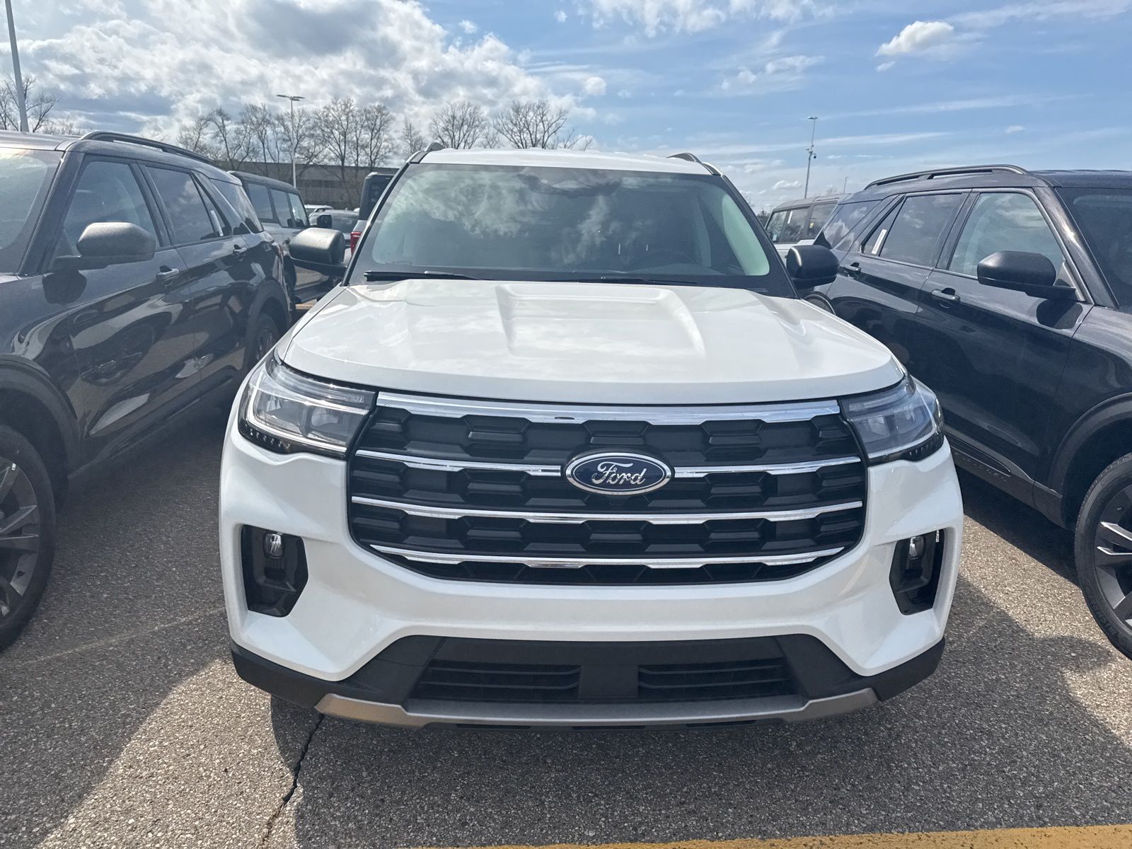 Thumbnail: 2026 Ford Explorer - 5