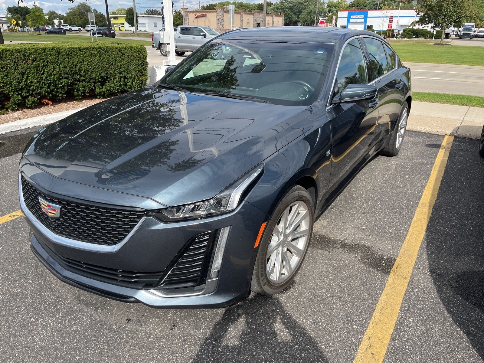 2021 Cadillac CT5 Luxury photo 2