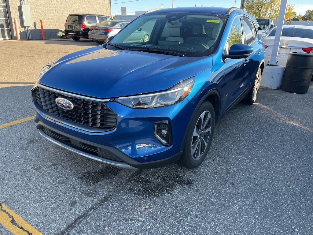 Used 2023 Ford Escape Platinum SUV