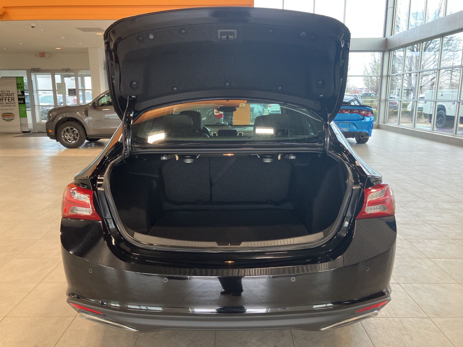 Thumbnail: 2019 Chevrolet Malibu - 28