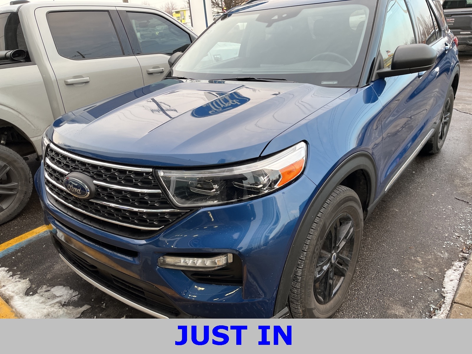 2023 Ford Explorer SUV 