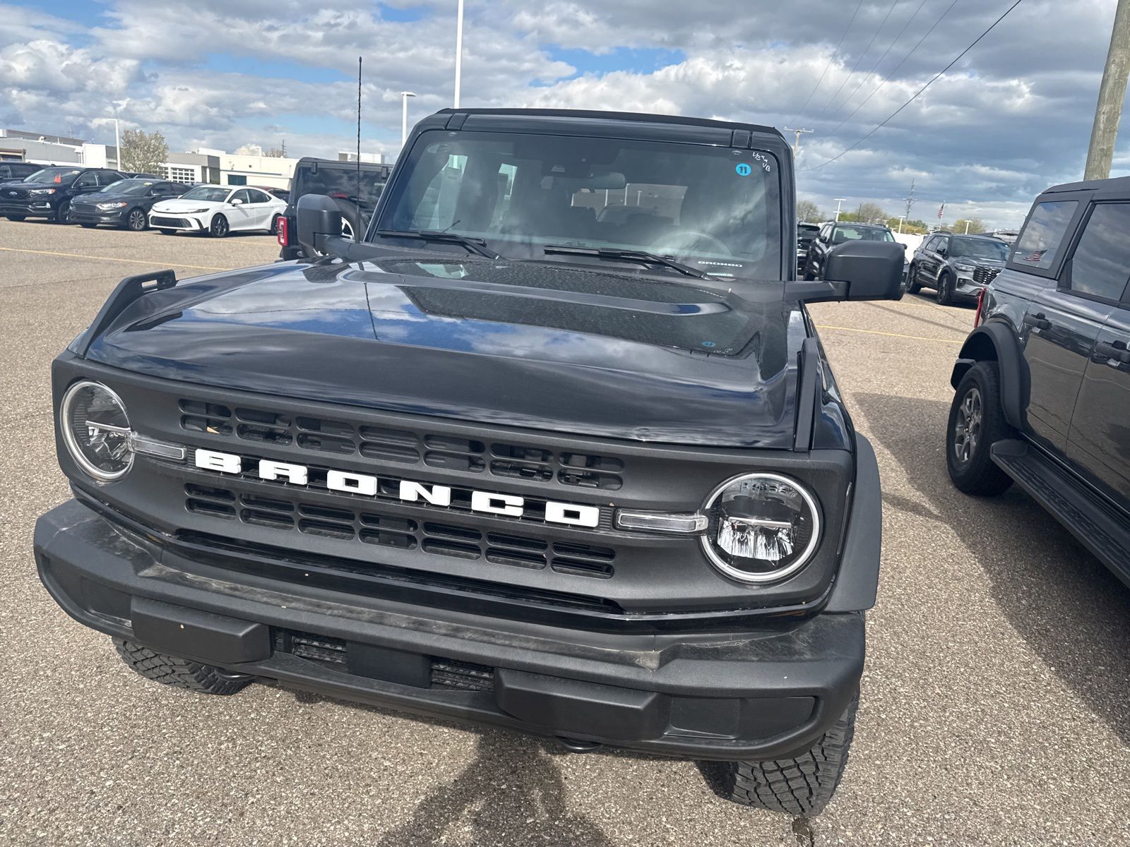 Thumbnail: 2026 Ford Bronco - 5