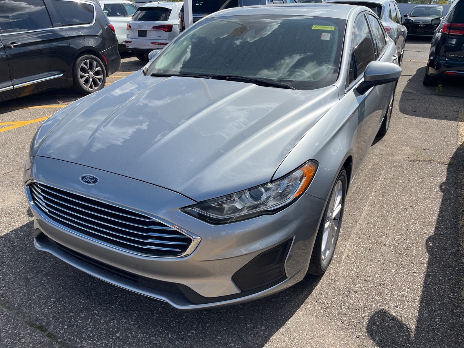 2020 Ford Fusion SE photo 3
