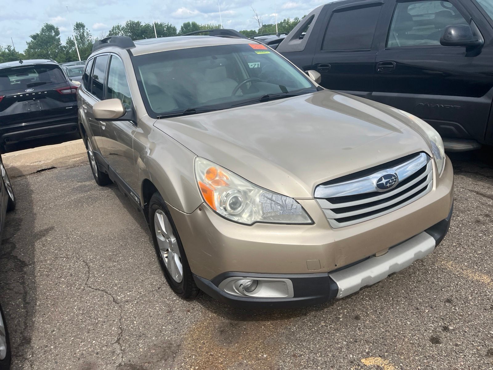 Thumbnail: 2010 Subaru Outback - 21