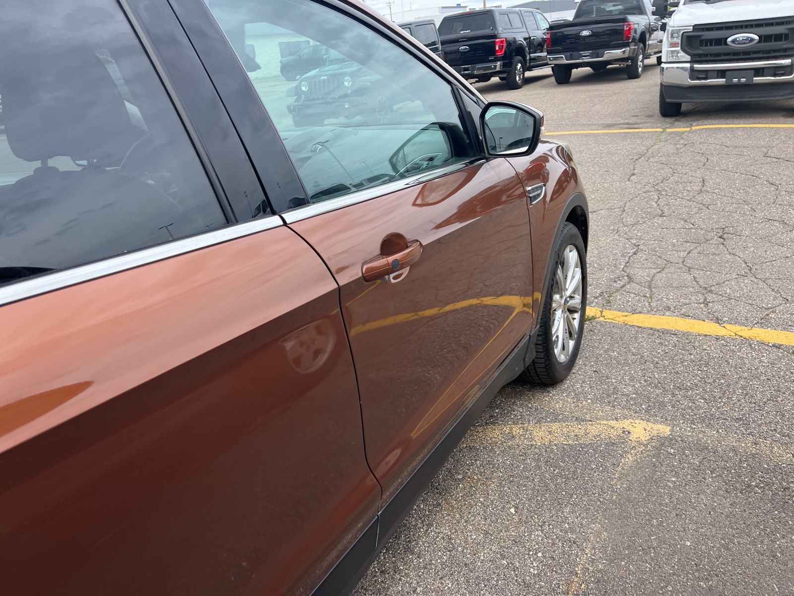 Thumbnail: 2017 Ford Escape - 18