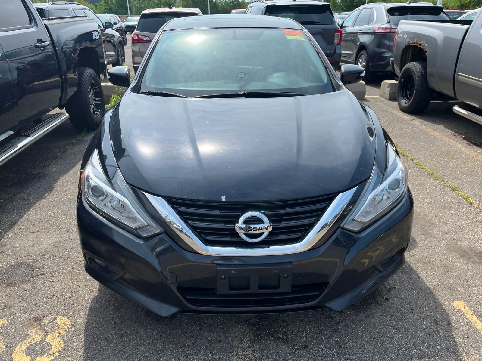 Thumbnail: 2017 Nissan Altima - 20