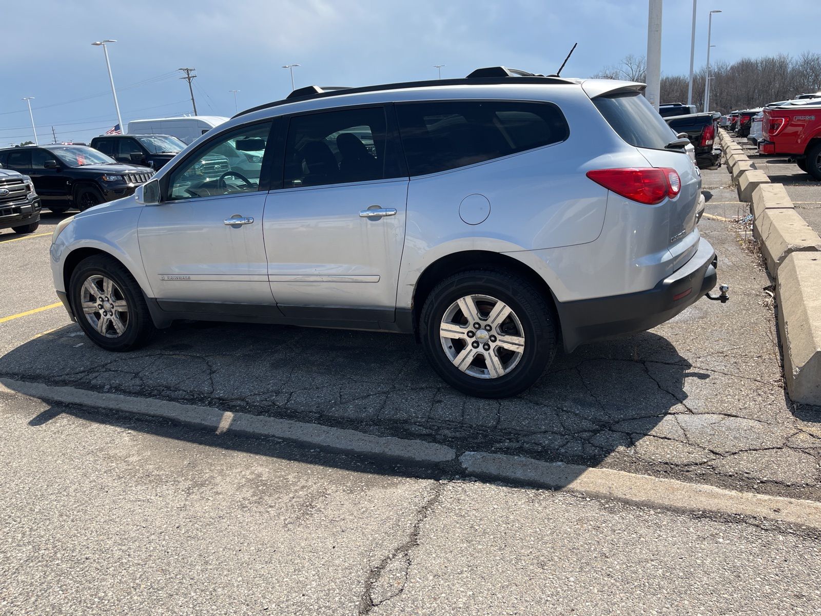 Thumbnail: 2009 Chevrolet Traverse - 7