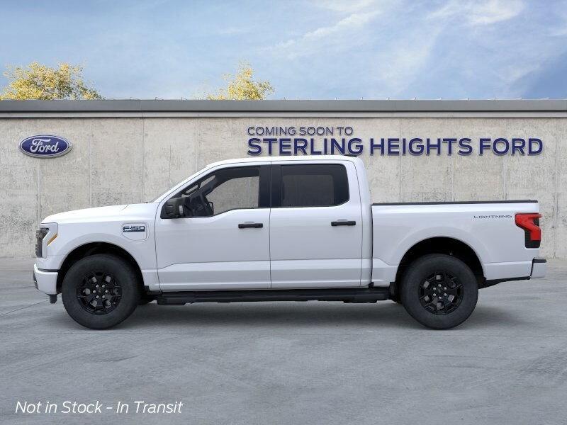2025 Ford F-150 Lightning XLT photo 3