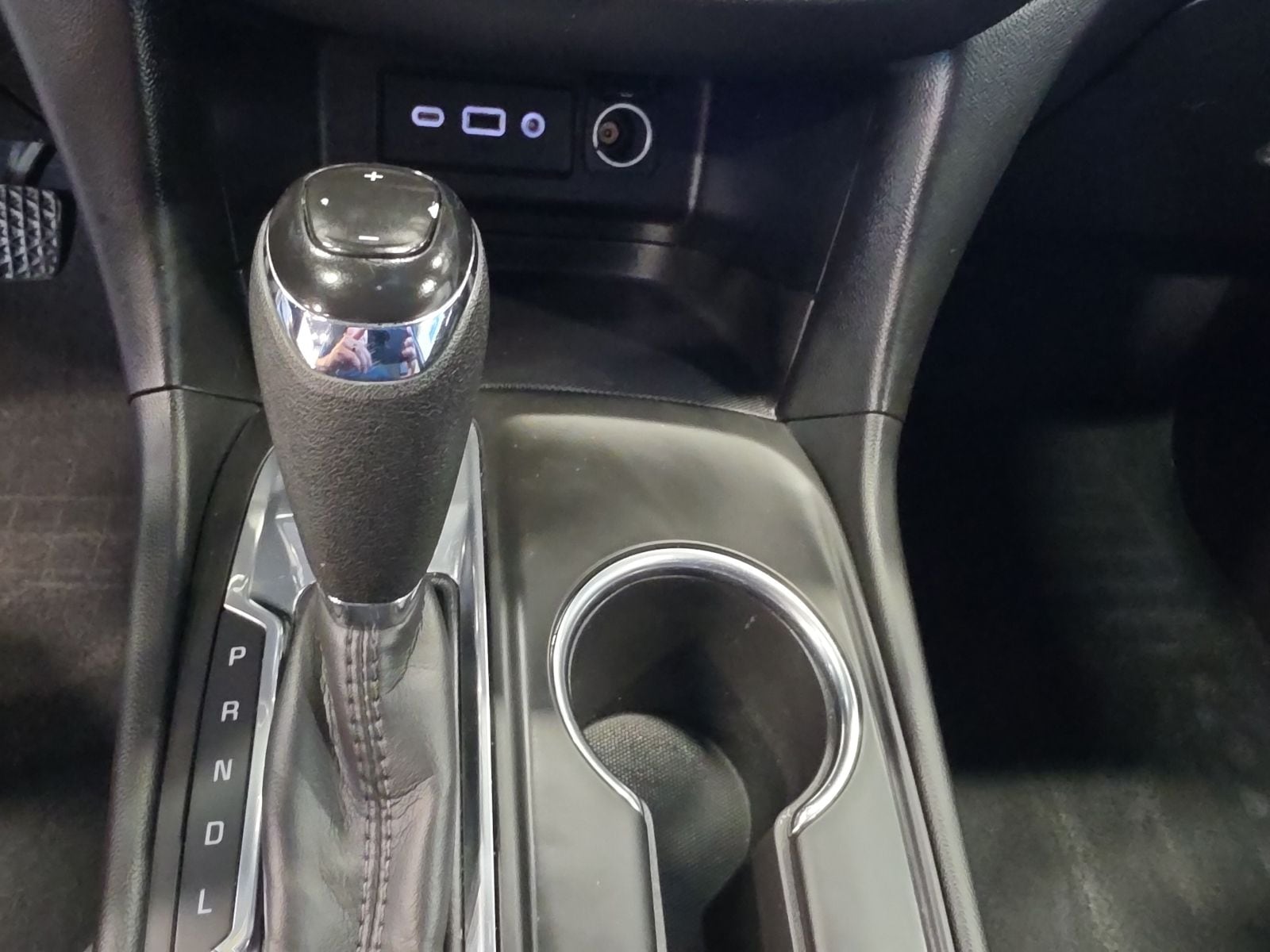 Thumbnail: 2021 Chevrolet Equinox - 21
