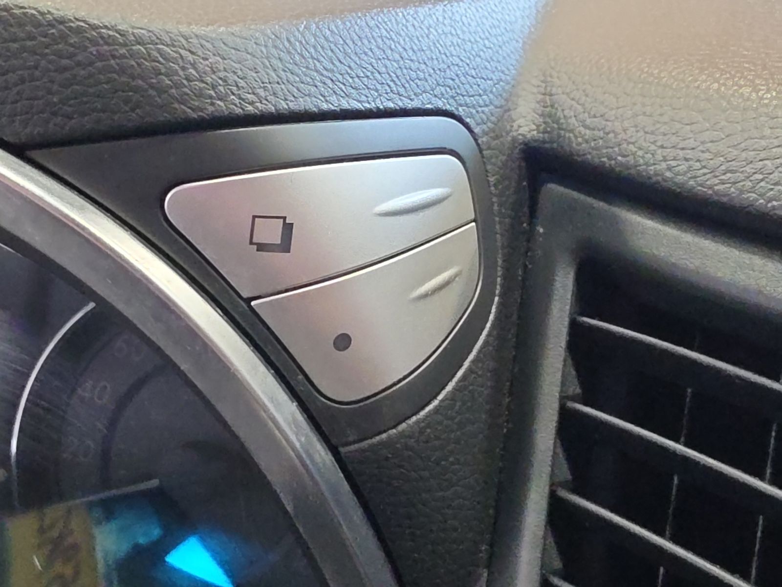 Thumbnail: 2013 INFINITI FX37 - 29
