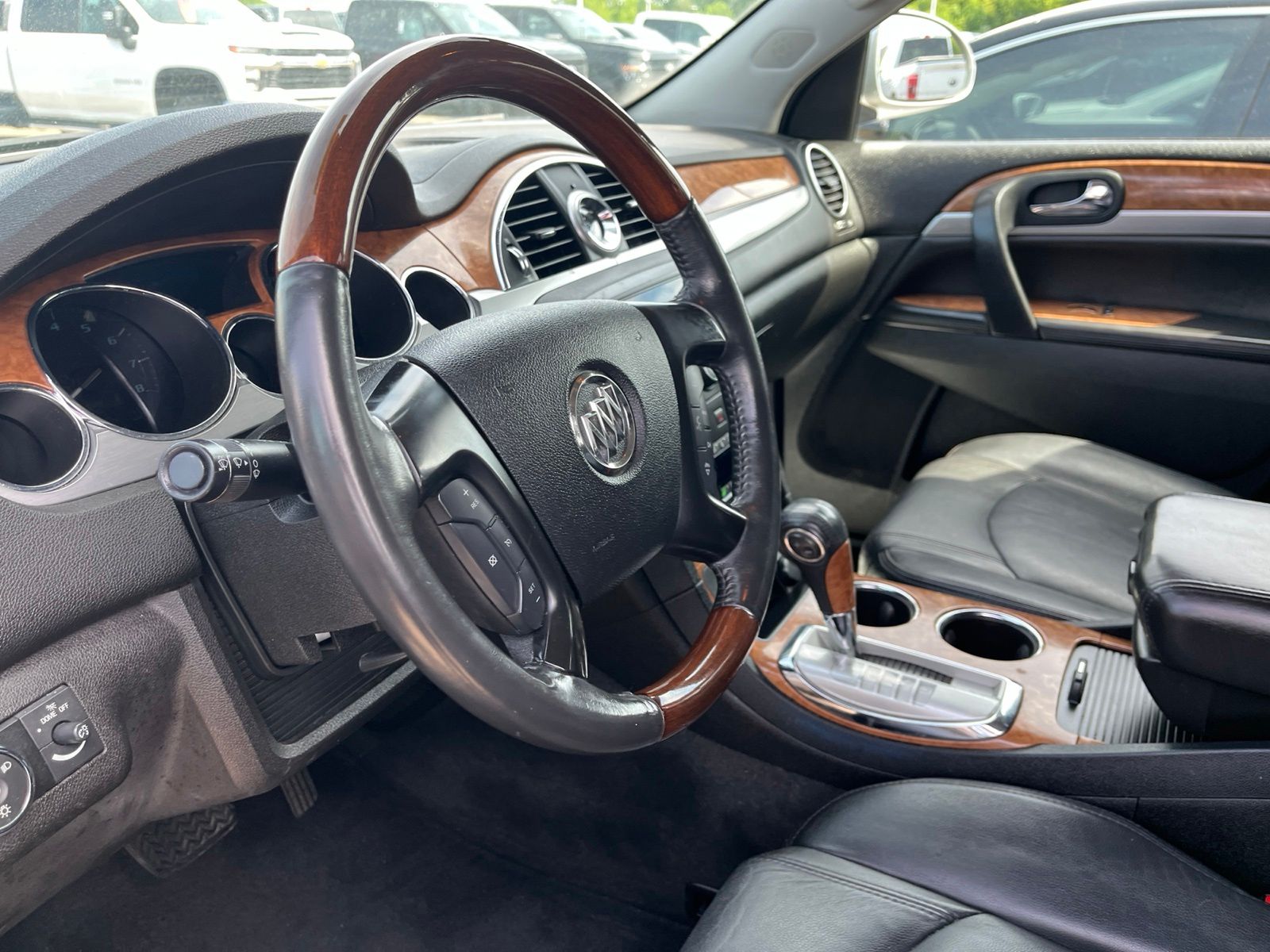 Thumbnail: 2012 Buick Enclave - 24