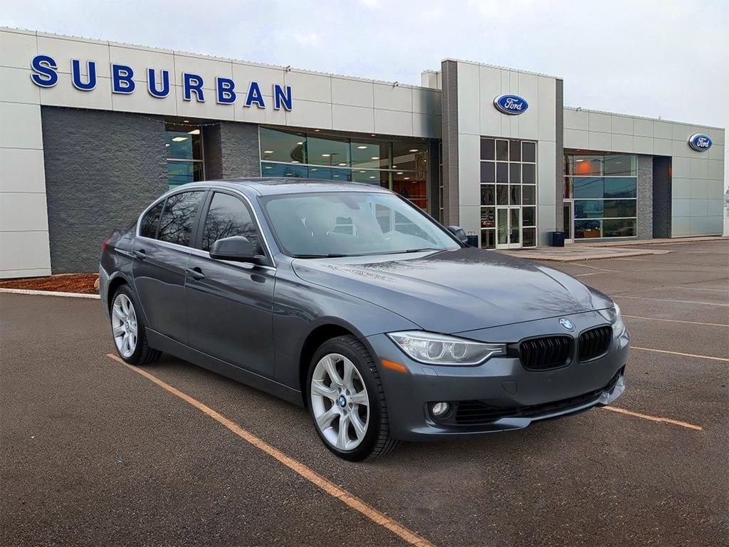 Used 2015 BMW 3 Series 335i with VIN WBA3B9G53FNR93581 for sale in Sterling Heights, MI