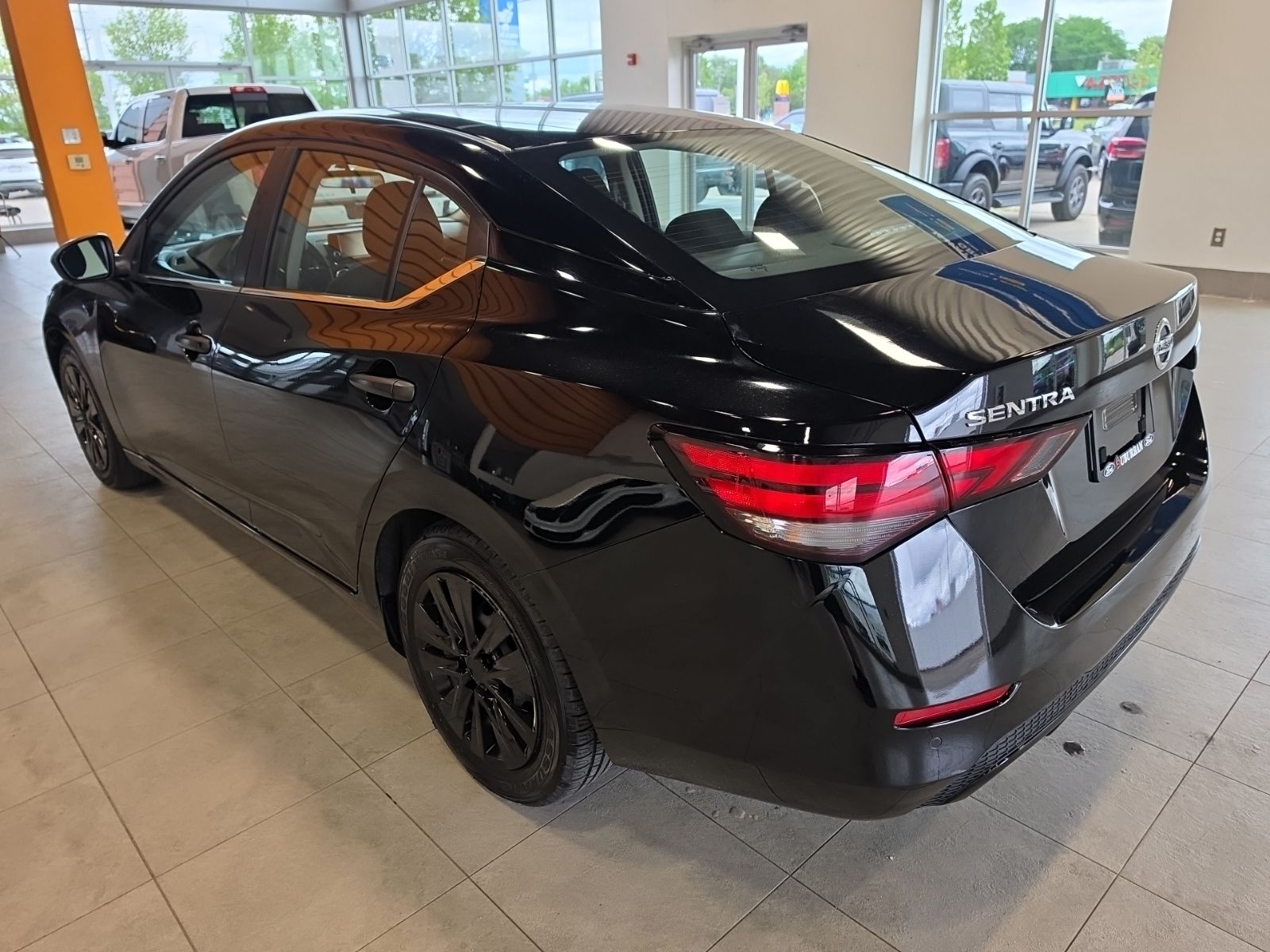 Thumbnail: 2025 Nissan Sentra - 10