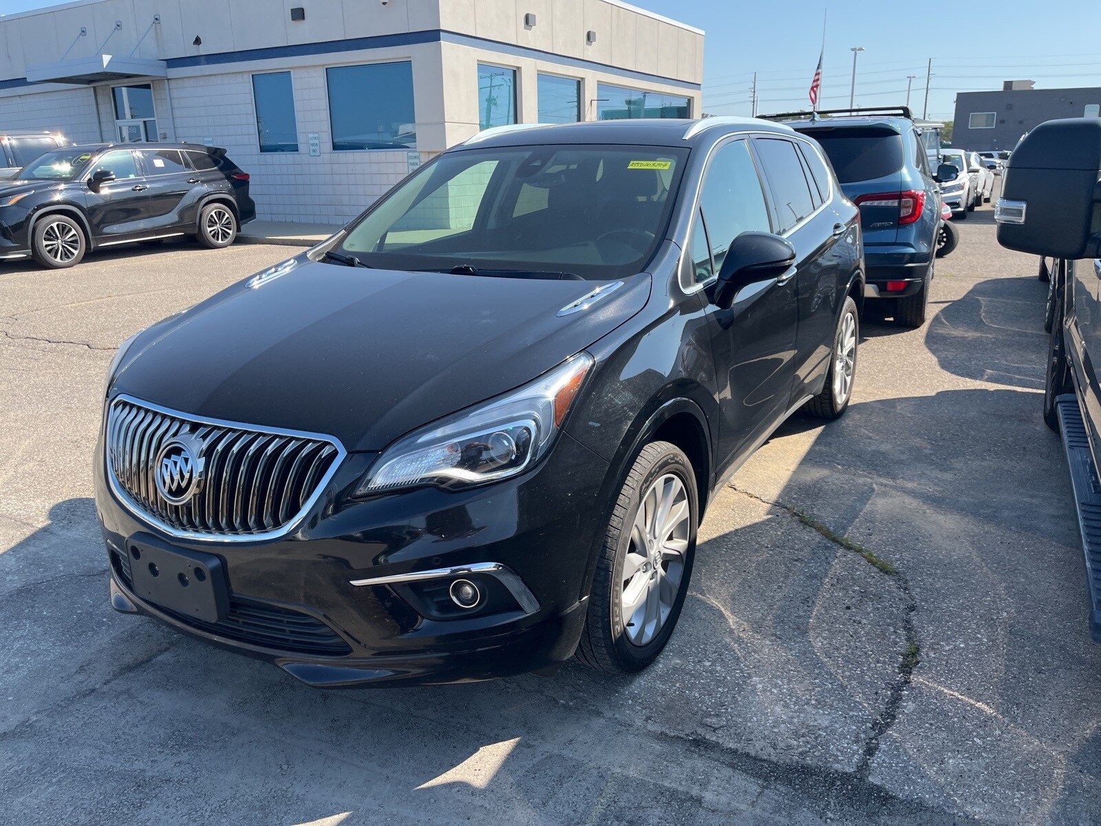 2018 Buick Envision Premium I photo 2